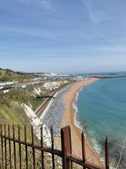 Modern 2 Bedroom Flat By Dover Port, Castle& Sea! Dış mekan fotoğraf